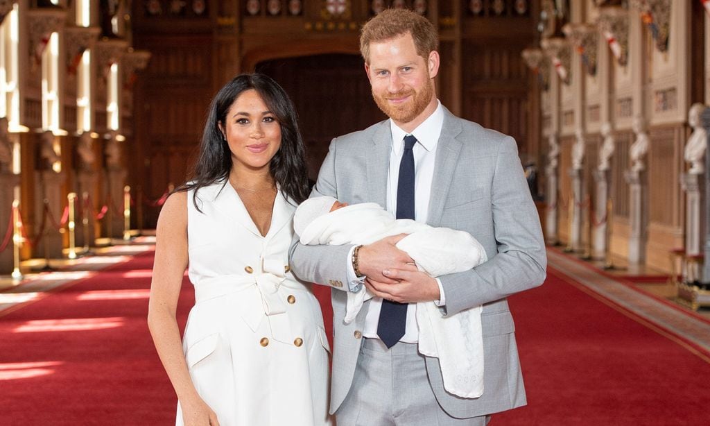 Los Duques de Sussex presentan a su primer hijo