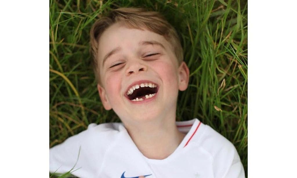 Divertido, travieso... el príncipe George celebra su sexto cumpleaños con estas simpáticas imágenes