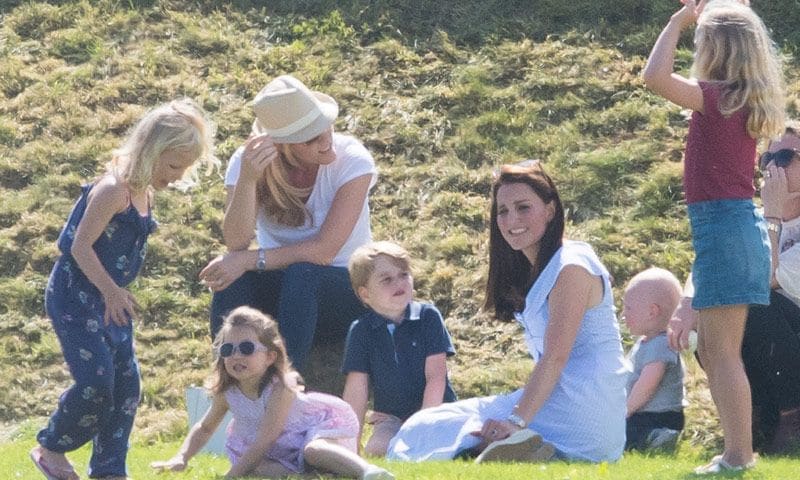 ¡Reunión de primos! George y Charlotte de Cambridge apuran sus últimos días antes de comenzar el cole