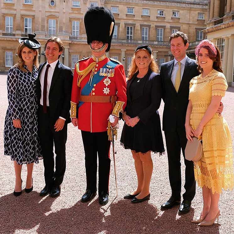 Primera imagen de la familia York tras el compromiso de Beatriz para celebrar los 60 años de Sarah Ferguson