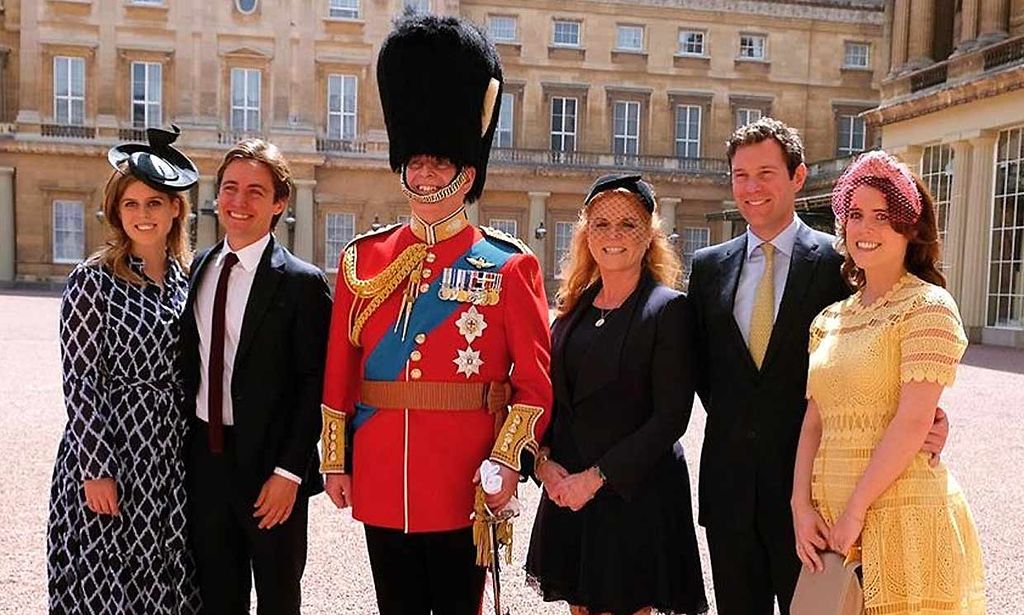 Primera imagen de la familia York tras el compromiso de Beatriz para celebrar los 60 años de Sarah Ferguson