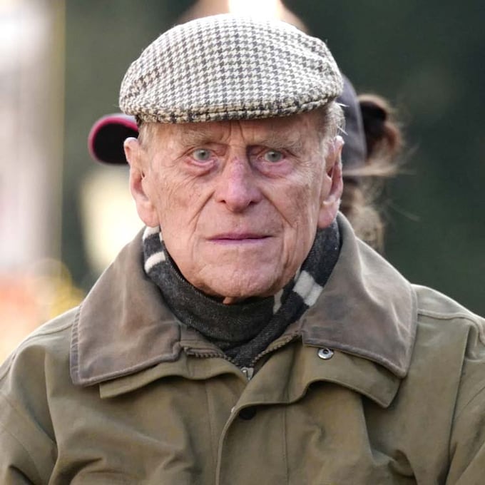 El duque de Edimburgo hospitalizado, a los 98 años, mientras Isabel II llega en solitario a Sandringham
