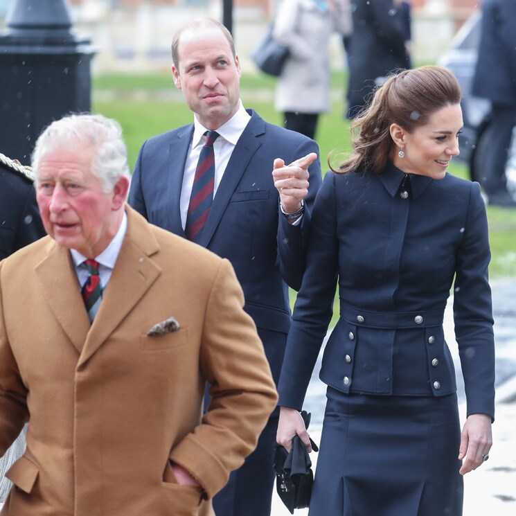 El potente significado tras estas imágenes de los duques de Cambridge con Carlos y Camilla