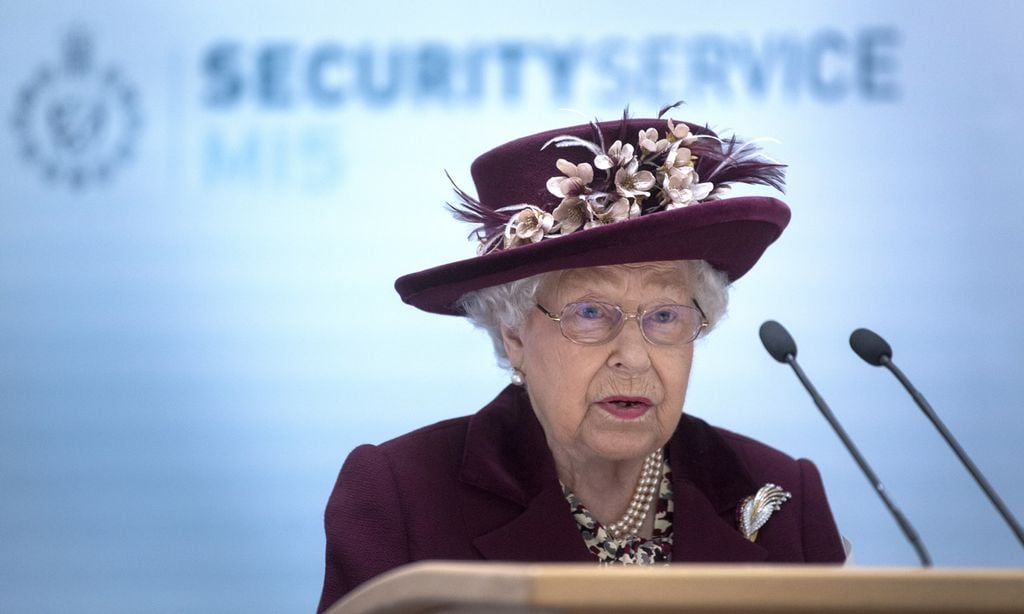 Isabel de Inglaterra realizó una visita 'secreta' a los espías del MI5