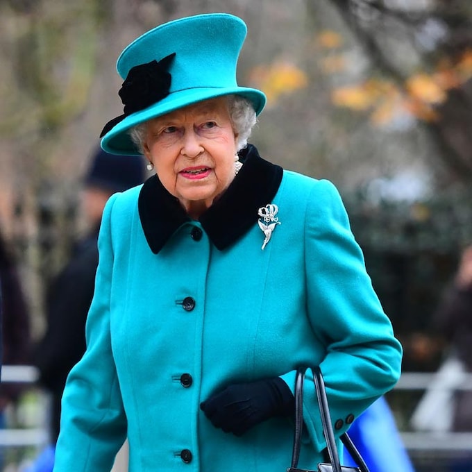 Así mantiene Isabel II el contacto con su familia desde Windsor