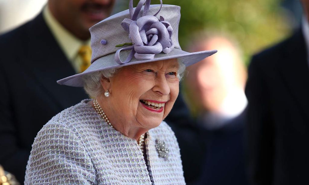 Videollamadas, paseos a caballo y planes para dos importantes fechas: el confinamiento de Isabel II