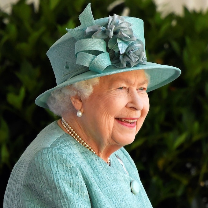 Isabel II disfruta con una gran sonrisa del 'Trooping the Colour' más íntimo