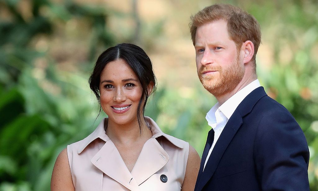 Harry y Meghan dan un paso definitivo para cortar lazos con su pasado como 'royals'