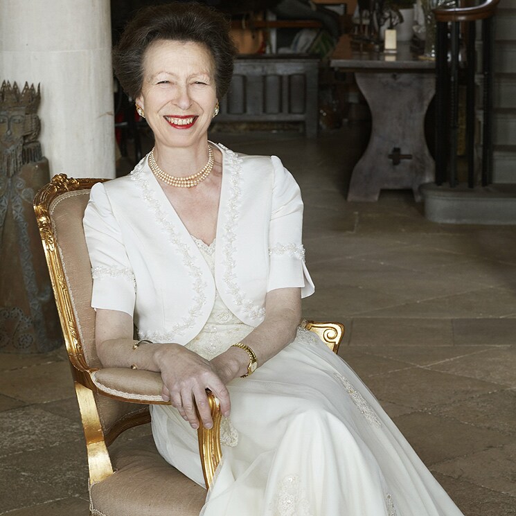 La princesa Ana  de Inglaterra sopla 70 velas con nuevas fotos y el nostálgico homenaje de su hermano Carlos
