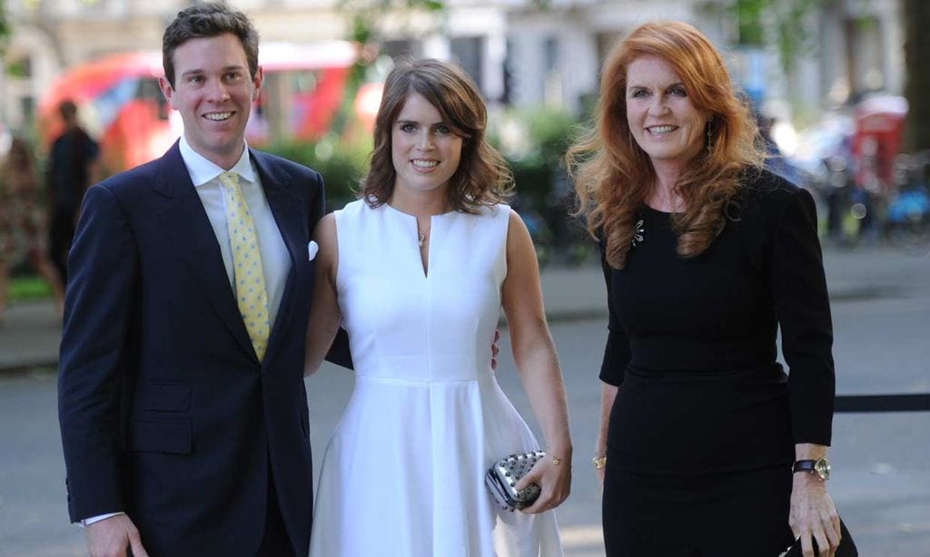 Eugenia de York, Jack Brooksbank y Sarah Ferguson