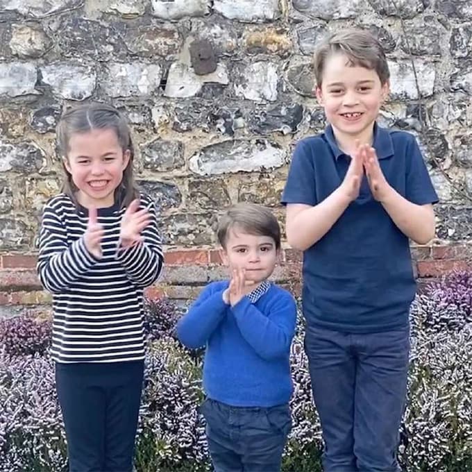 Los príncipes George, Charlotte y Louis de Cambridge se convertirán en decoradores navideños ¡por videollamada!  