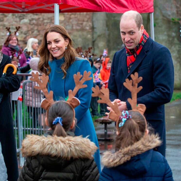 Los duques de Cambridge inician su tour real en tren inspirados en don Felipe y doña Letizia