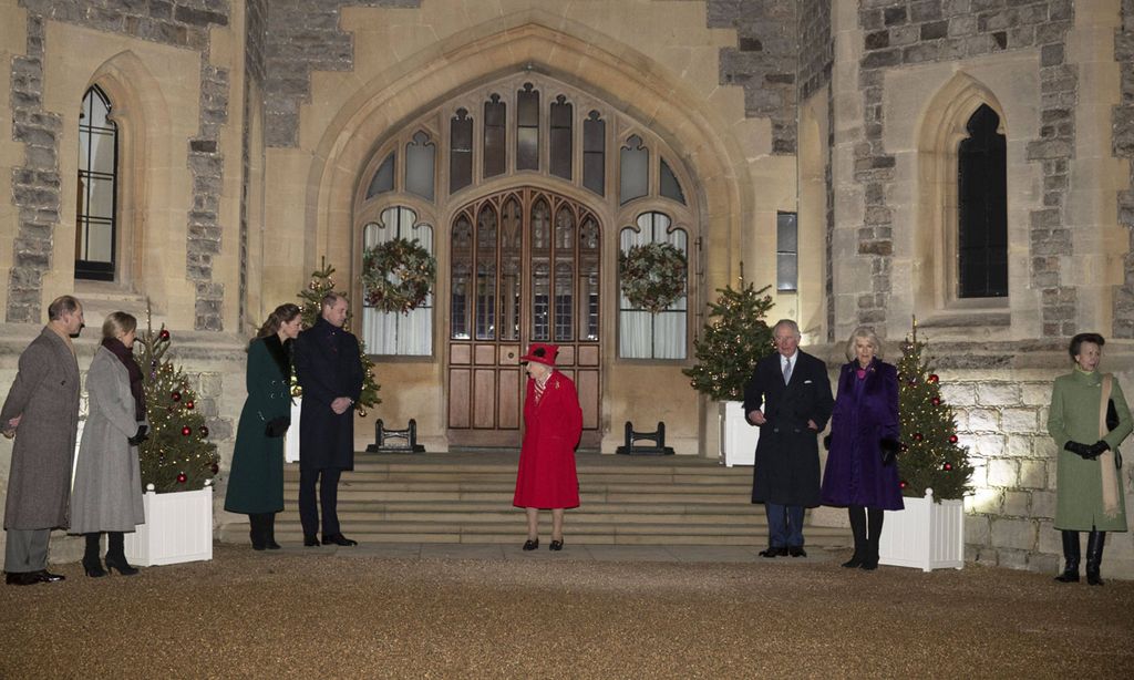 La sonrisa de Isabel II al volver a reunir a su familia en Windsor por primera vez en meses