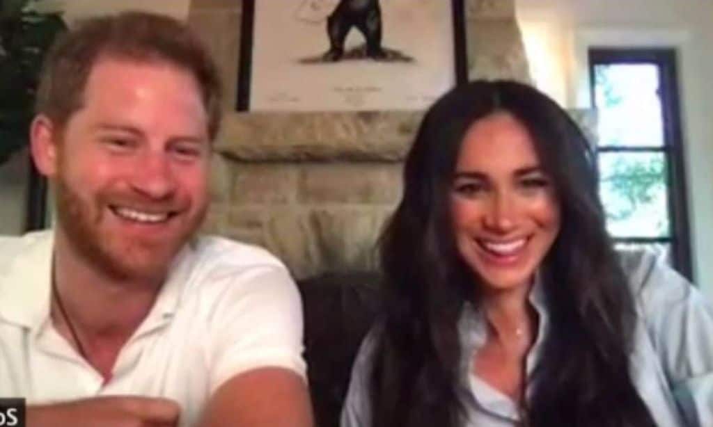 Harry y Meghan dejan sin palabras a un grupo de jóvenes poetas con su aparición sorpresa