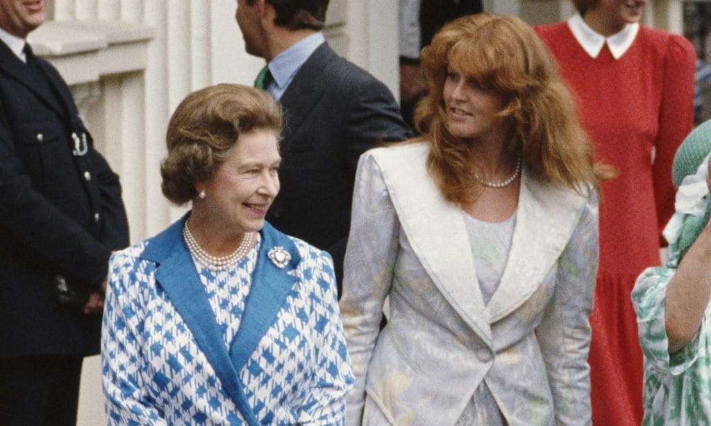 Como un elefante en una cacharrería: la desastrosa entrada de Sarah Ferguson al conocer a Isabel II