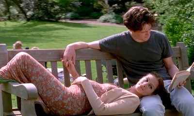 ¿Harry y Meghan o Hugh Grant y Julia Roberts? La escena de 'Notting Hill' idéntica a su anuncio de embarazo