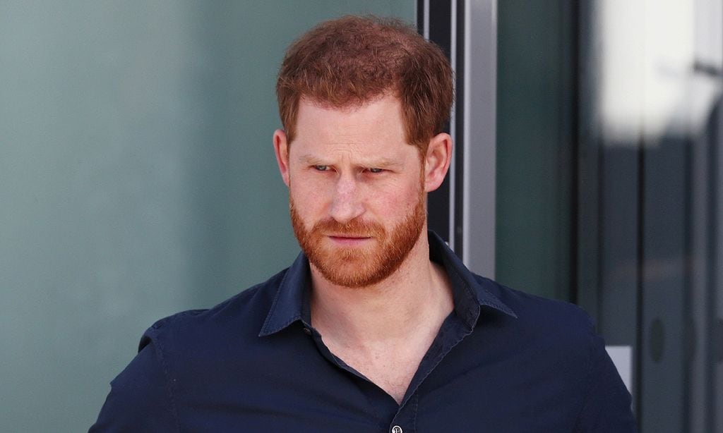 El príncipe Harry habla de la muerte de su madre a niños que han sufrido lo mismo: 'Dejó un vacío enorme en mí'
