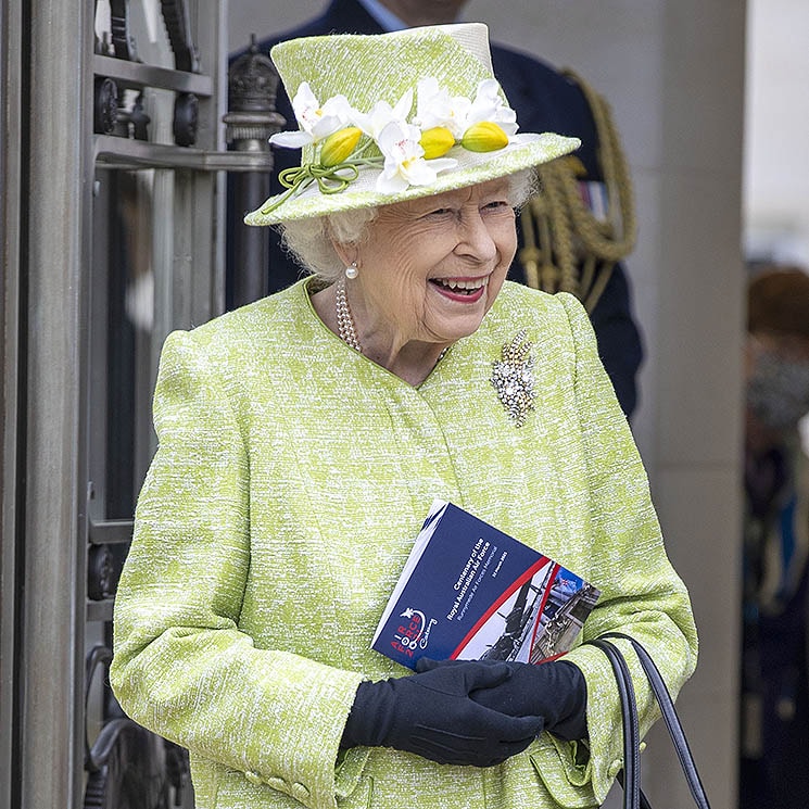 Isabel II pasa un día 'muy agradable' al acudir a su primer acto público del año