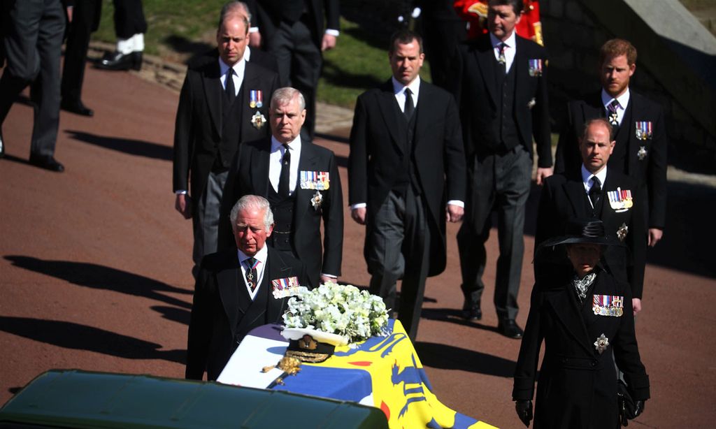 Descubre todos los detalles que han marcado el cortejo fúnebre de Felipe de Edimburgo