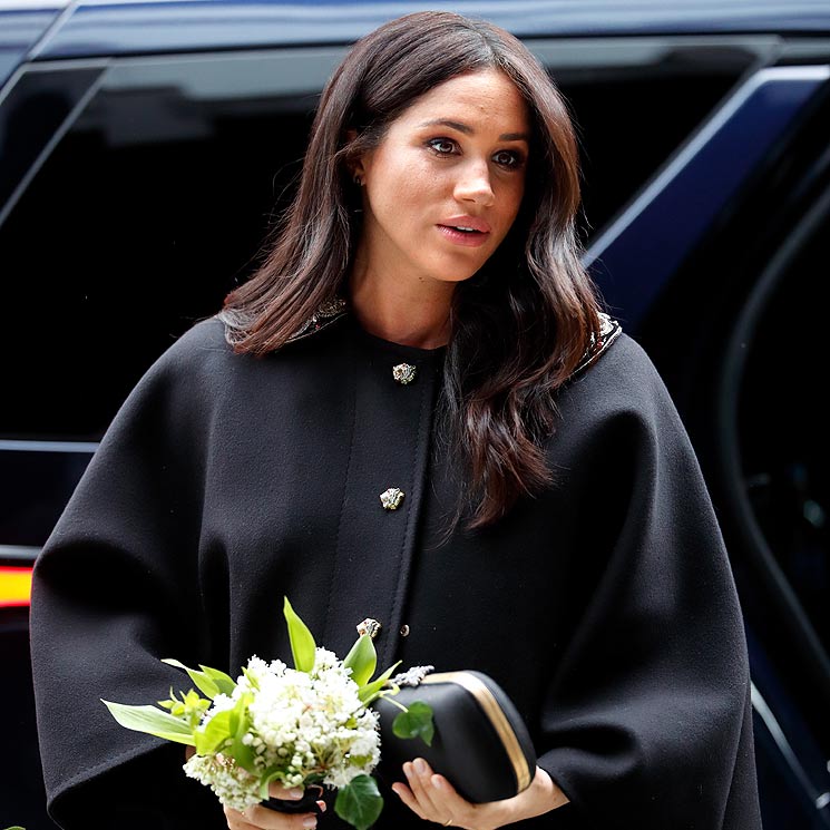 Meghan Markle deja un mensaje manuscrito en la corona de flores para Felipe de Edimburgo