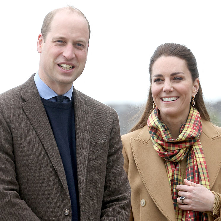 Los duques de Cambridge surcan los mares en su visita oficial a las Islas Orcadas en Escocia