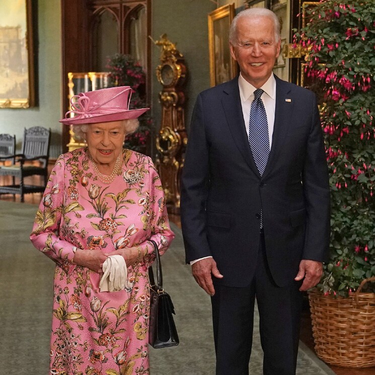 Joe y Jill Biden toman el té con Isabel II en el castillo de Windsor