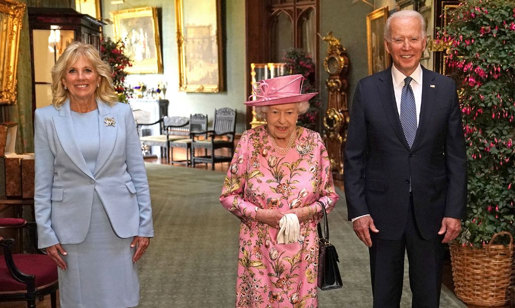 Joe y Jill Biden toman el té con Isabel II en el castillo de Windsor