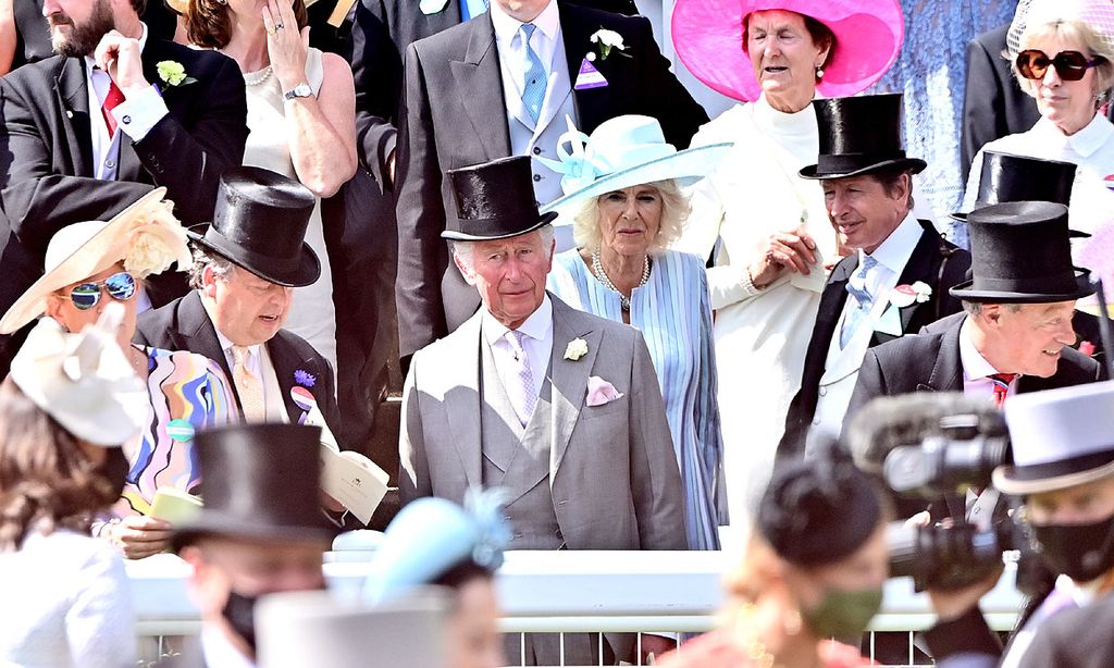 Carlos y Camilla en Ascot