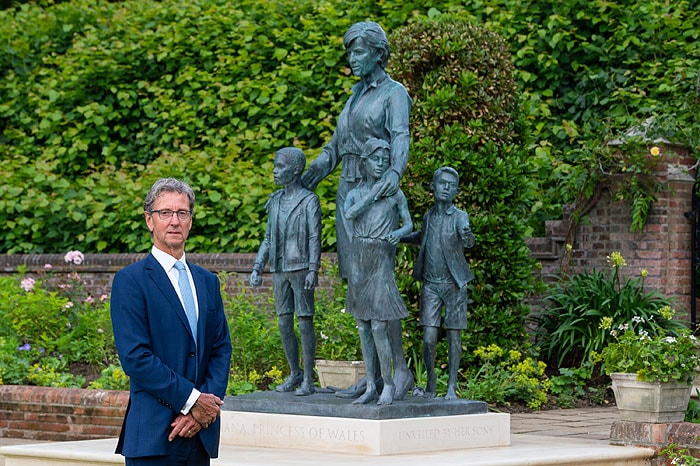 La Estatua Diana De Gales ¿por Qué Aparece Con Tres Niños Foto 1