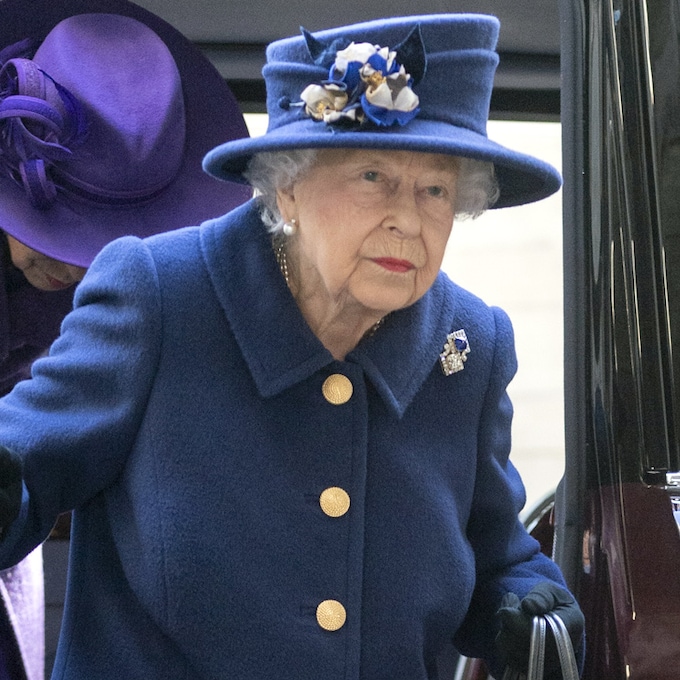 Isabel II cancela el tradicional almuerzo navideño con su familia