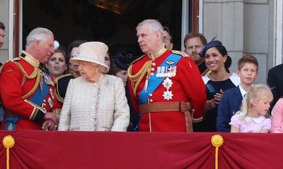 A Isabel II no le dan tregua: los quebraderos de cabeza a los que se enfrenta en este nuevo año