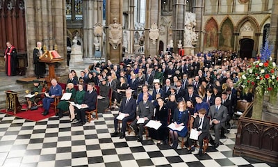 El multitudinario homenaje de Isabel II y la Familia Real británica al duque de Edimburgo que la pandemia ha retrasado un año