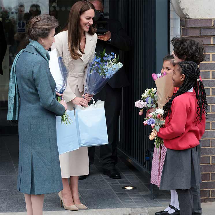 La duquesa de Cambridge y la princesa Ana protagonizan un inusual acto conjunto