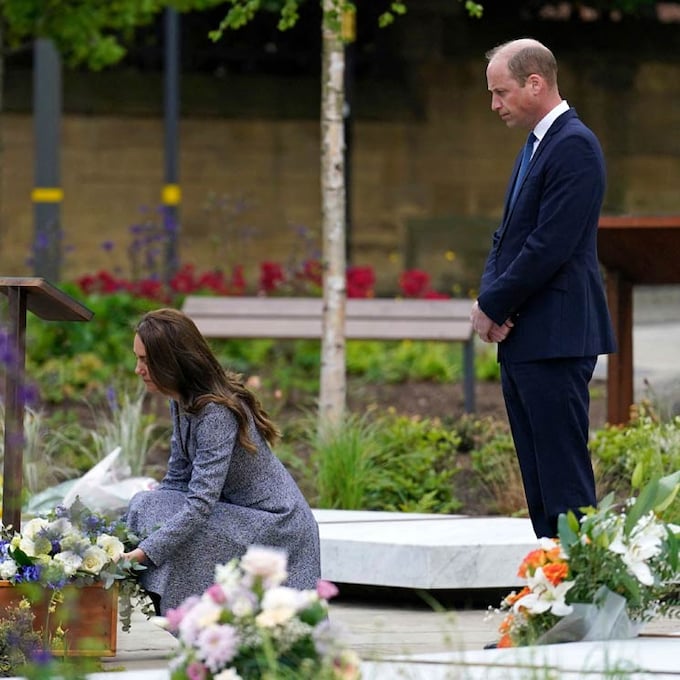 El príncipe Guillermo revive 'su propio dolor' en un homenaje a las víctimas del Manchester Arena