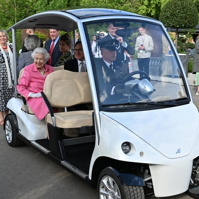 La nueva 'carroza' con la que Isabel II se mueve en sus actos públicos