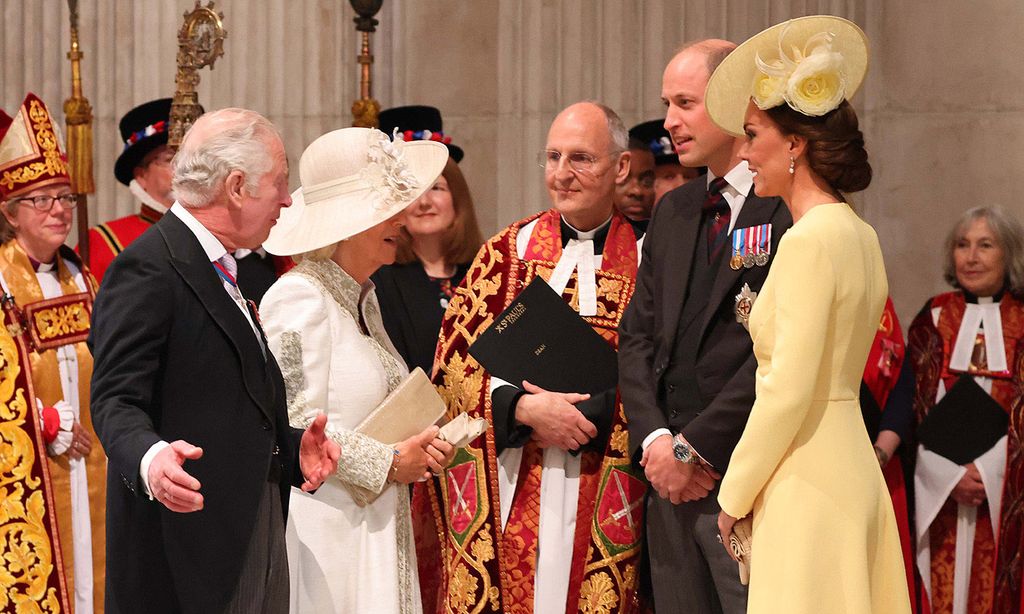 El príncipe de Galés y su esposa con los duques de Cambridge