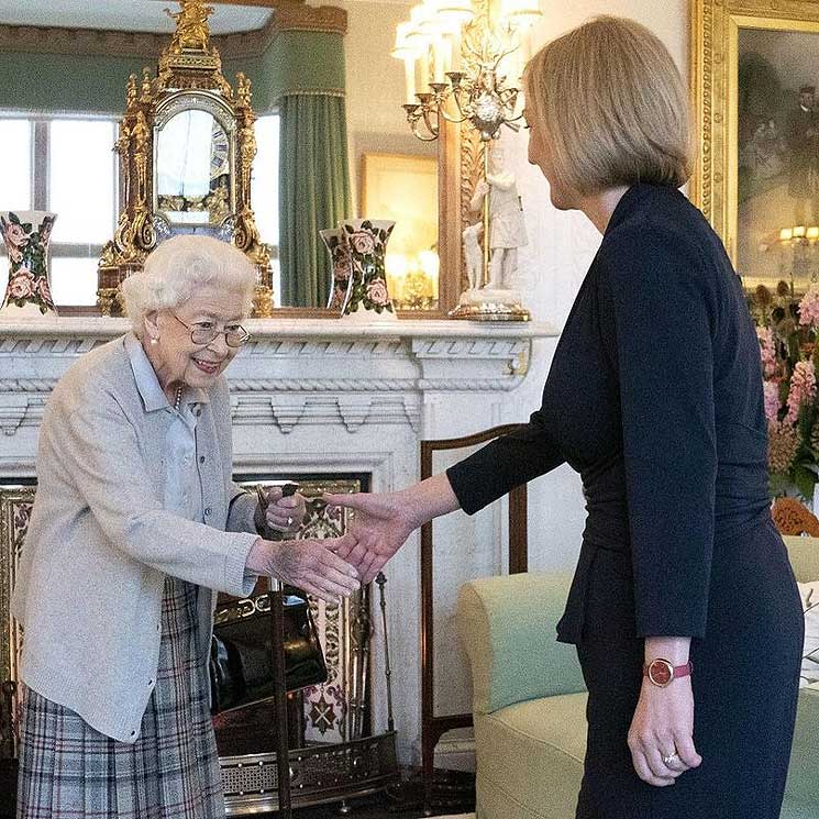La reina Isabel II cambia el protocolo y recibe en Balmoral a la nueva Primera Ministra Liz Truss 