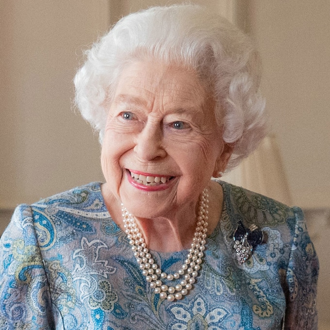 Isabel II cancela un acto  telemático por consejo médico para 'descansar' en Balmoral
