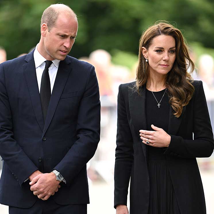 El príncipe Guillermo reconoce que asistir al cortejo fúnebre de Isabel II le trajo 'muchos recuerdos' del funeral de su madre