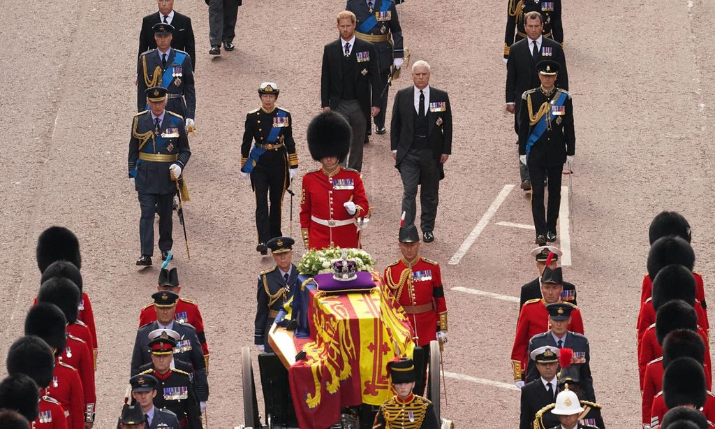 Sigue en HOLA.com la cobertura más completa del funeral de Estado de la reina Isabel