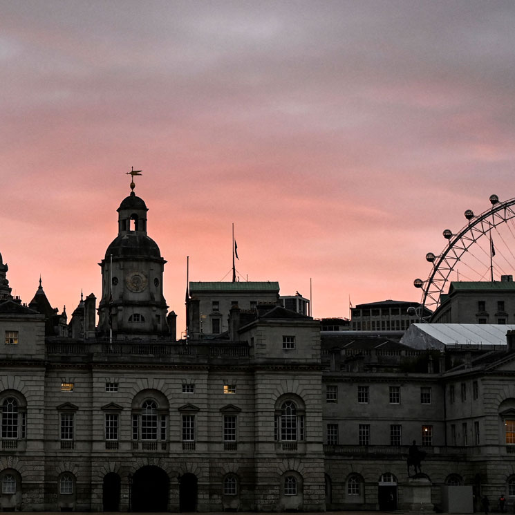 Londres amanece blindado y triste en el día del funeral de Isabel II