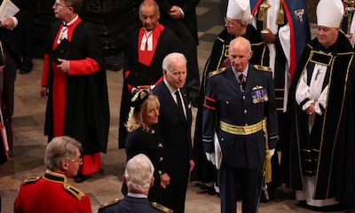 Biden, Macron, Trudeau... entre los 2.000 asistentes al funeral de Estado de Isabel II