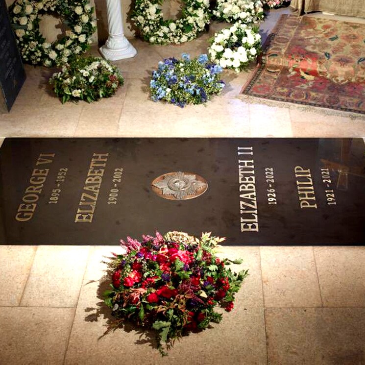 Primera imagen de la tumba donde se encuentran los restos mortales de Isabel II junto a su marido