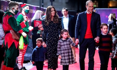 ¡Entre duendes y peluches! El divertido plan de los príncipes de Gales y sus hijos en un parque temático navideño