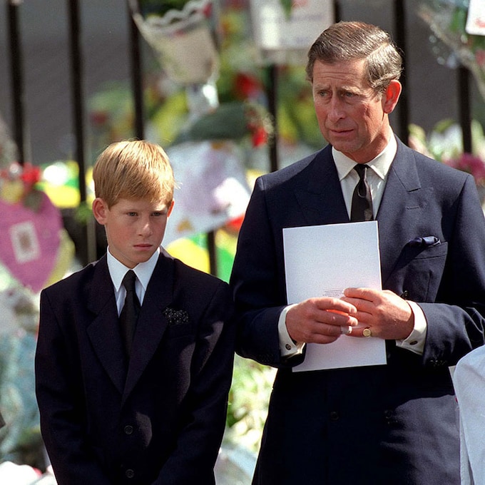 El príncipe Harry pidió ver las fotos del accidente de su madre para cerciorarse de que había fallecido
