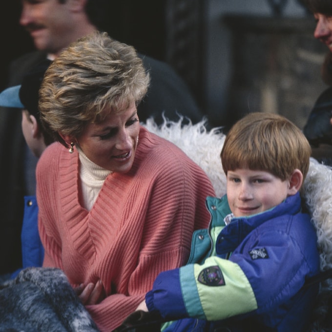 El reproche del príncipe Harry a su madre en sus memorias