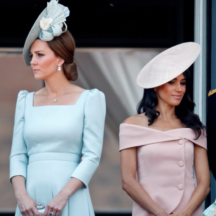Lo que pasó segundos antes de esta comentada imagen de Meghan Markle y Kate Middleton en el balcón de Buckingham