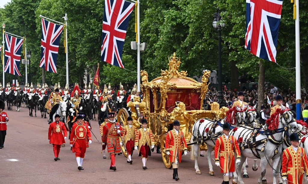 Así serán los tres días de coronación de Carlos III: sacará la carroza de oro y la incógnita de los Sussex