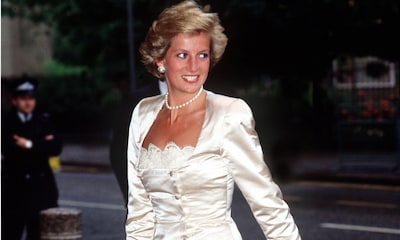 El diseñador favorito de Diana de Gales vestirá a Camilla en su coronación