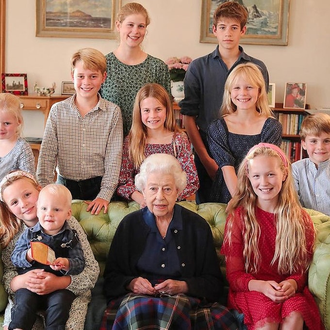 La conmovedora imagen familiar de Isabel II que la princesa de Gales ha compartido en un simbólico día